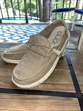 Hey Dude Women’s Wally Canvas Slip-Ons in Taupe
